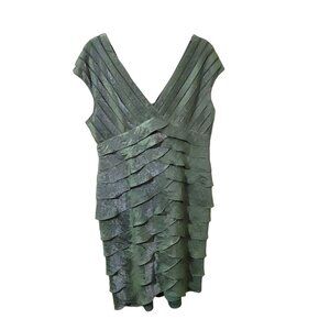 Adrianna Papell Green Tiered V-Neck Dress 14 Cocktail Shimmery Sheathe Petal